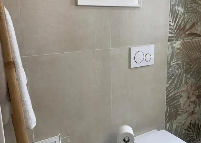 Modern In With Air Conditioning And Parking Apartamento Bari