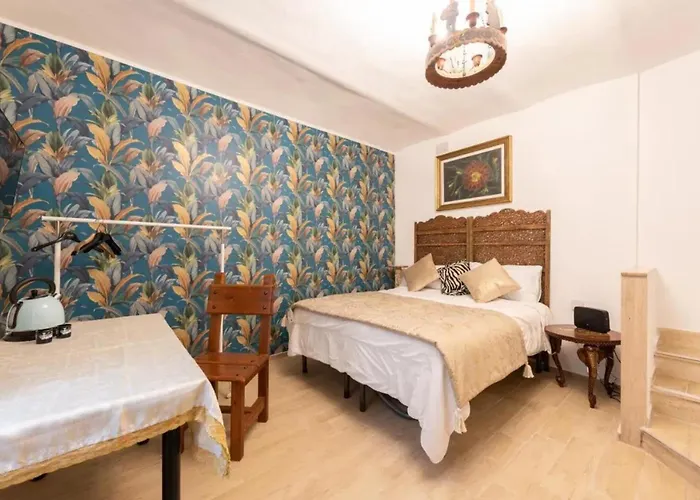 Modern In With Air Conditioning And Parking Bari