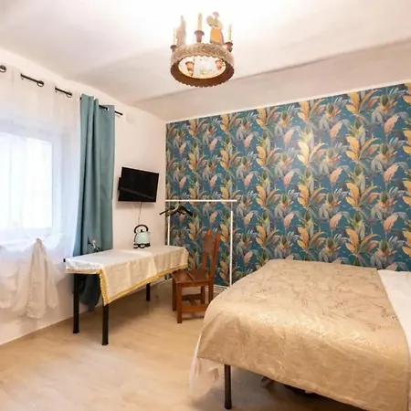 Modern In With Air Conditioning And Parking Апартаменты